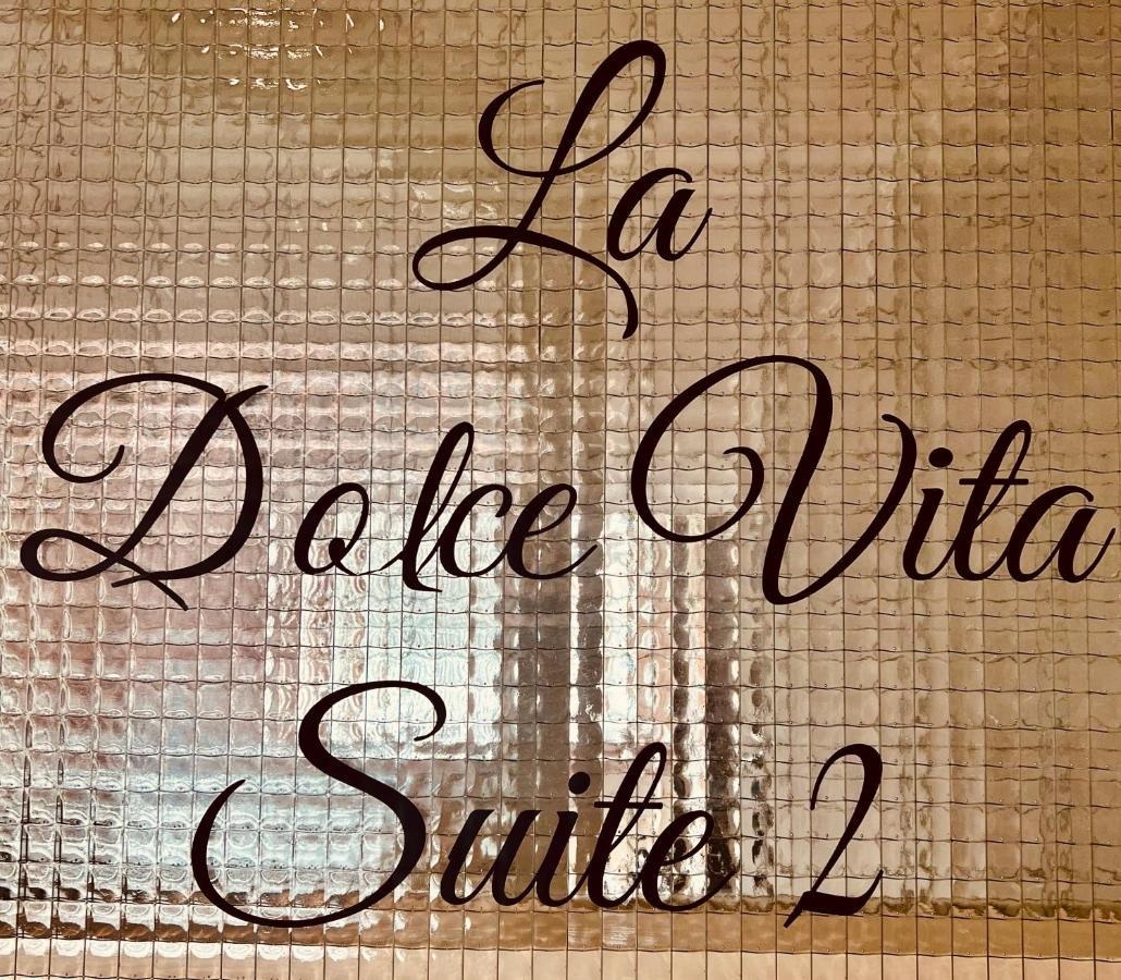 La Dolce Vita Suites Leeuwarden Bagian luar foto